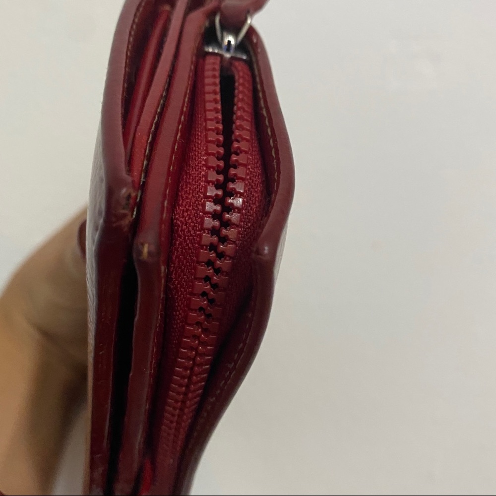 ⛔️SOLD⛔️Authentic Gucci Wallet. Dark Red. - Picture 9 of 12
